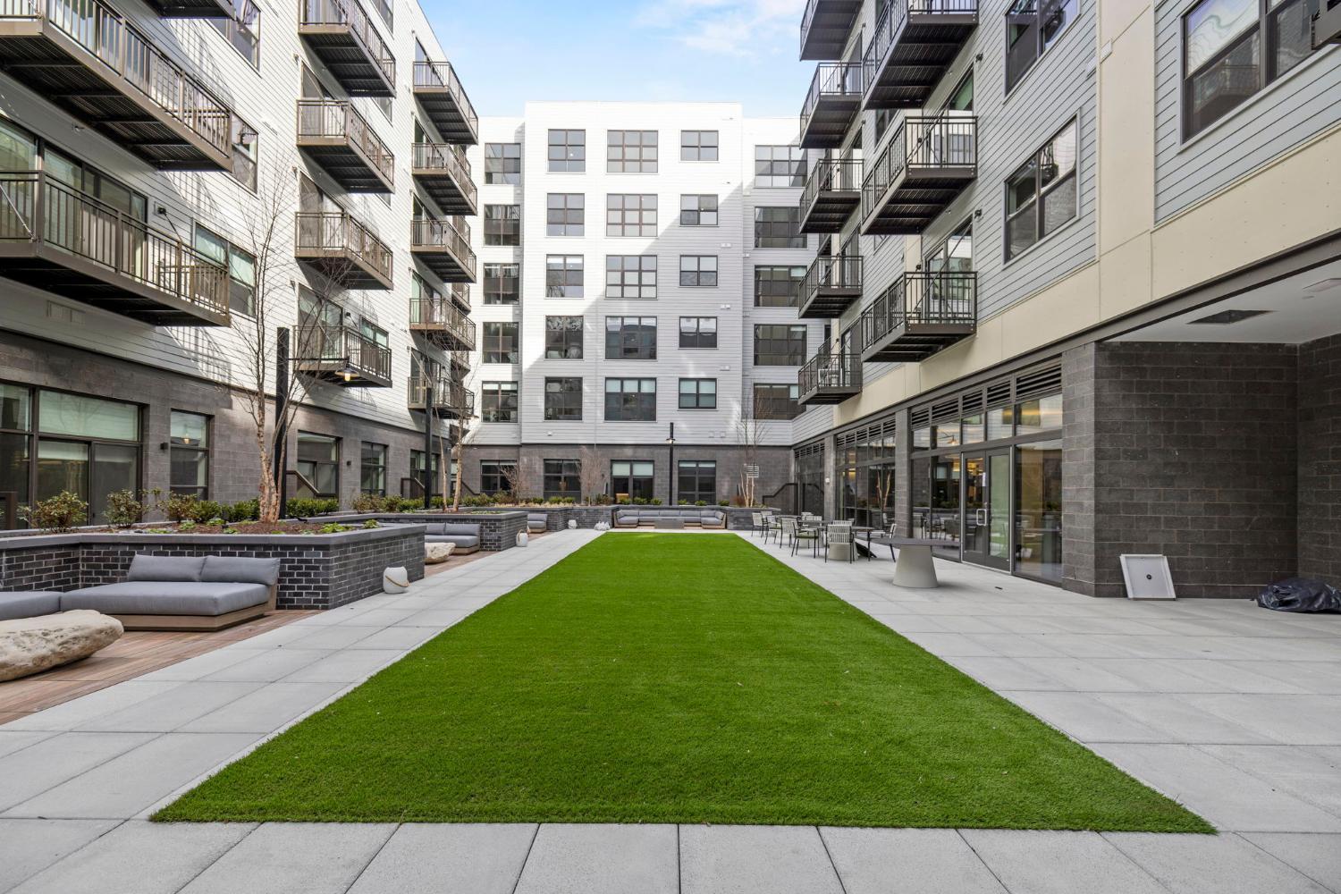 Exterior view 2, Placemakr Cathedral Heights, District of Columbia