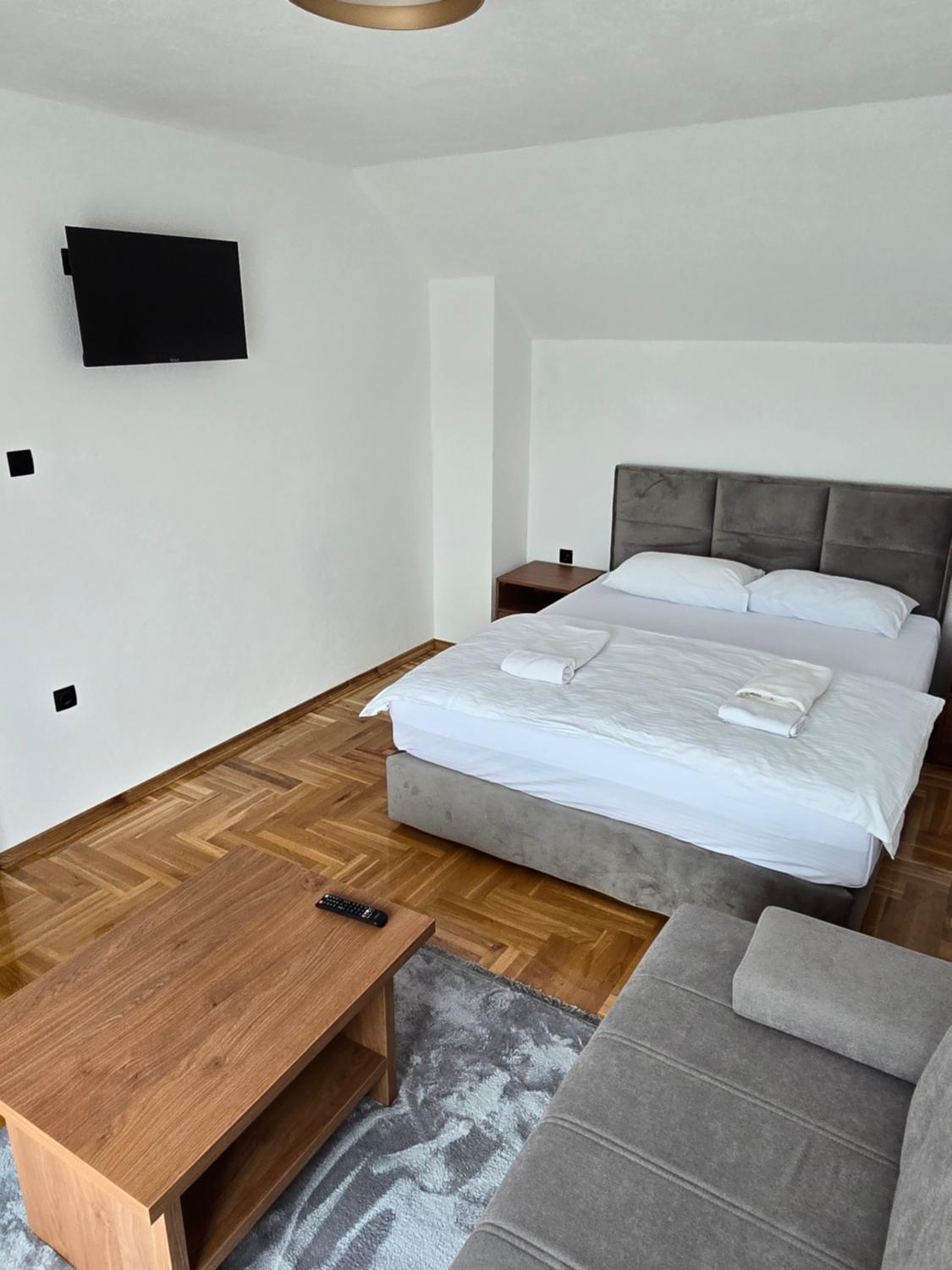 2, Apartmani Zlatna Kruna, Banja Luka