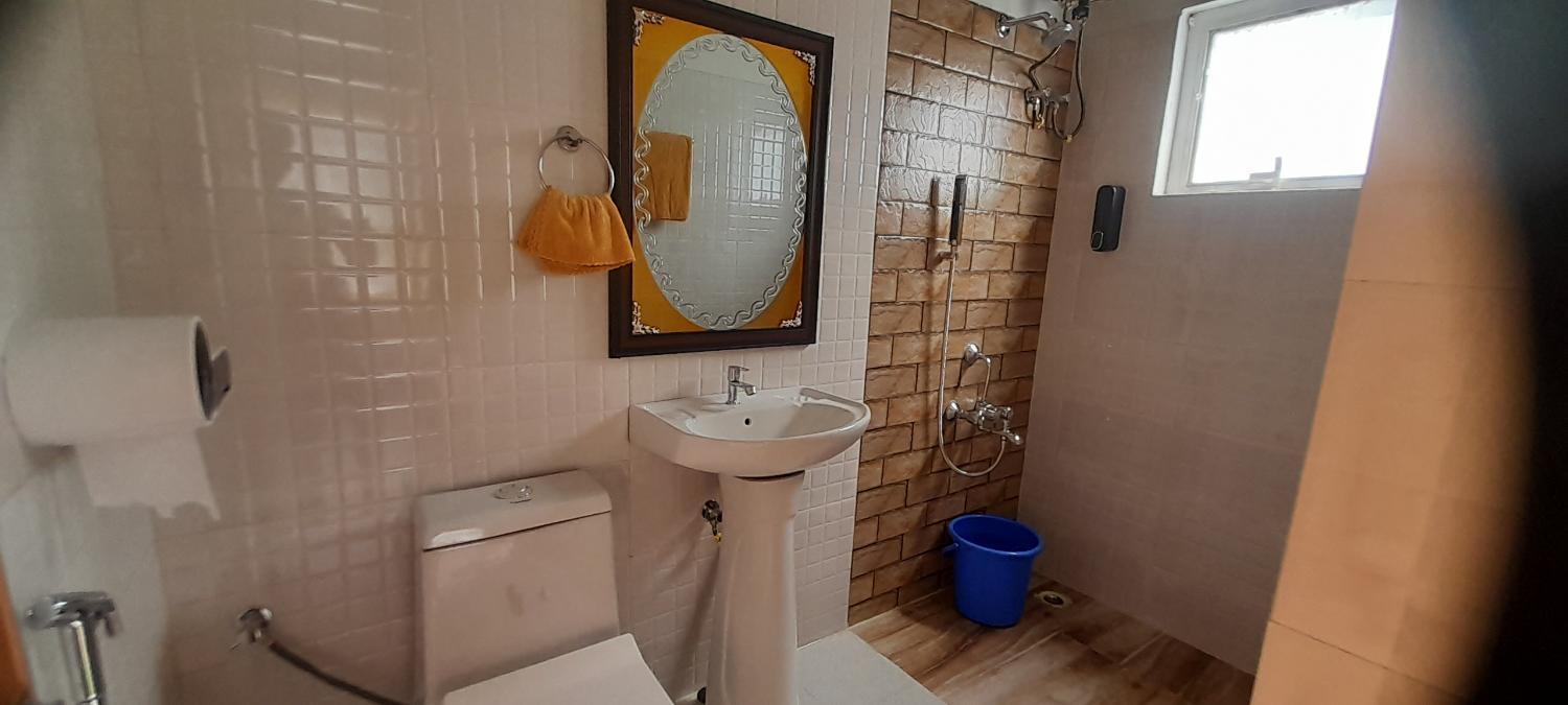 4, Clouded Leo Inn, East Khasi Hills