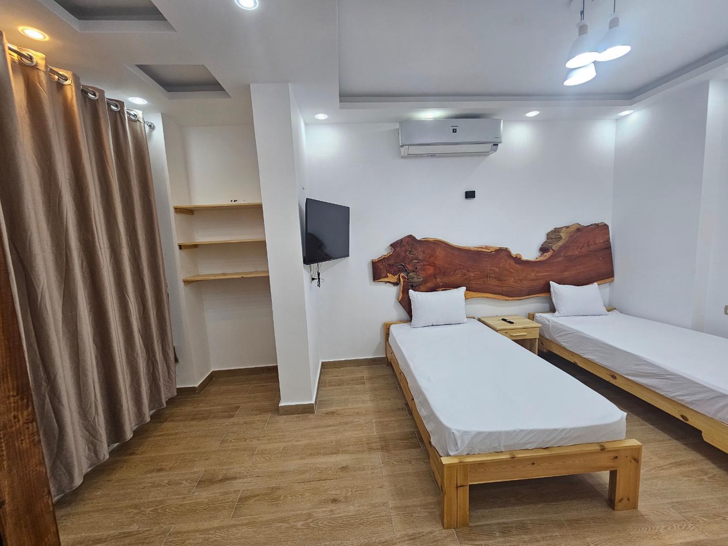 4, Al Naseem Villa, Sant Katrin