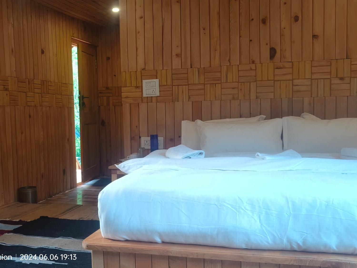 4, Stonewood cottages, Kullu