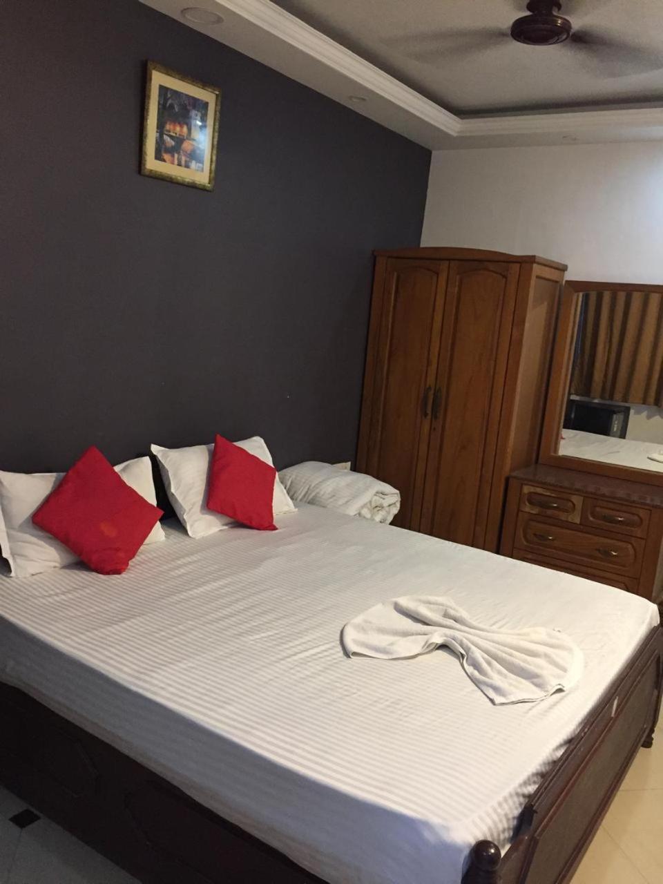 3, Vaddo15 Candolim Goa, North Goa