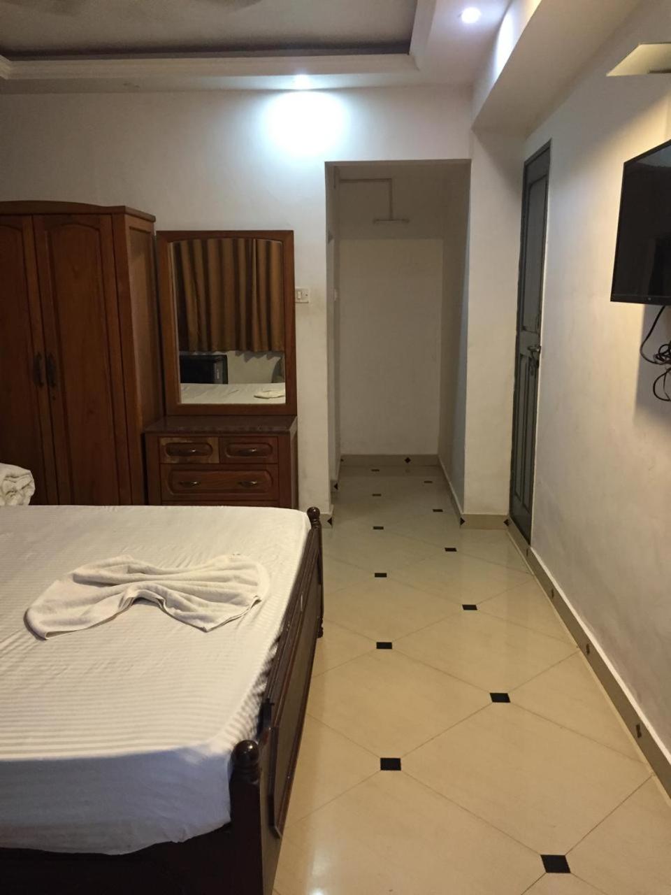 2, Vaddo15 Candolim Goa, North Goa