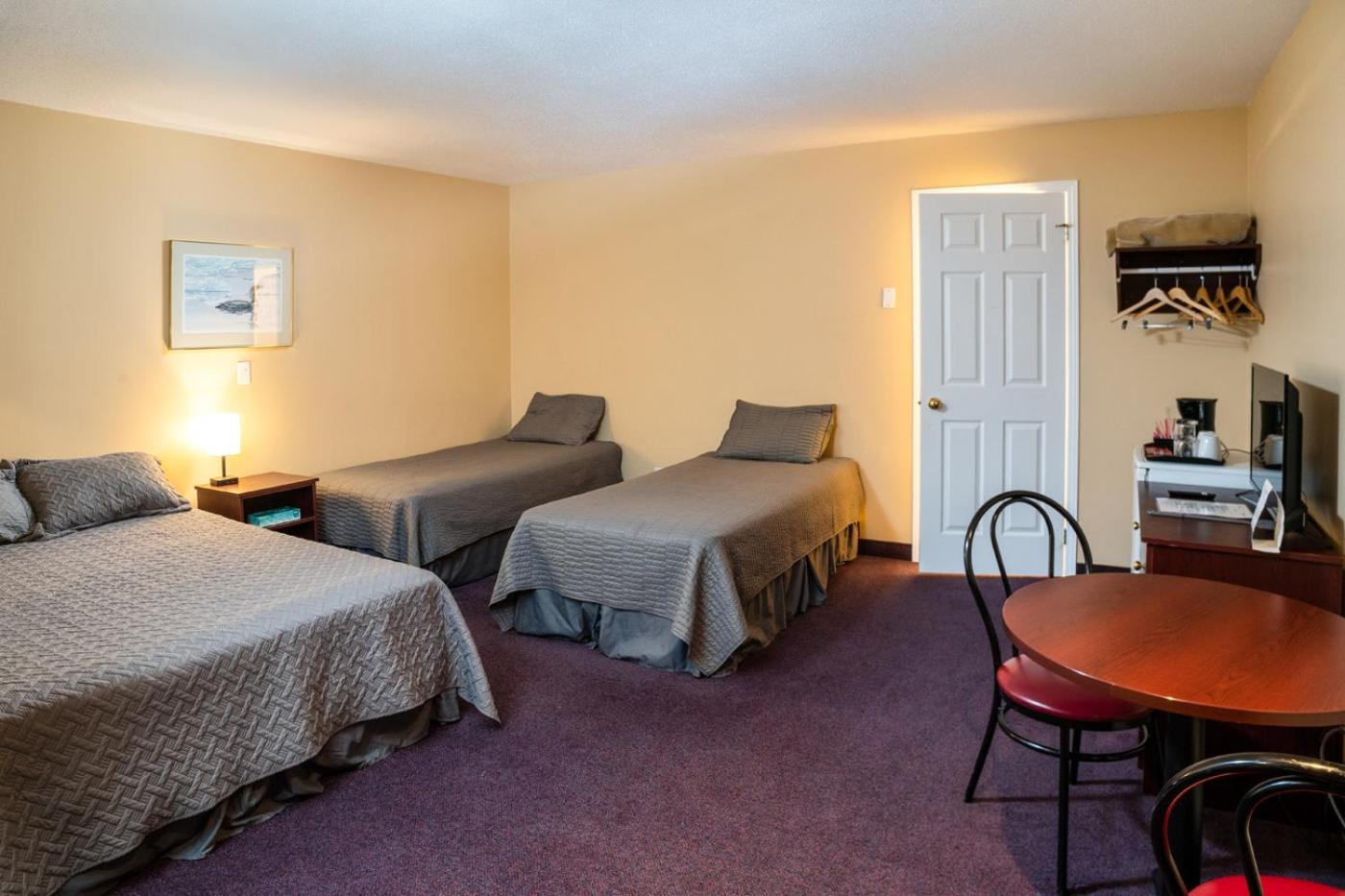 5, Motel Royal Papineau, Les Collines-de-l'Outaouais