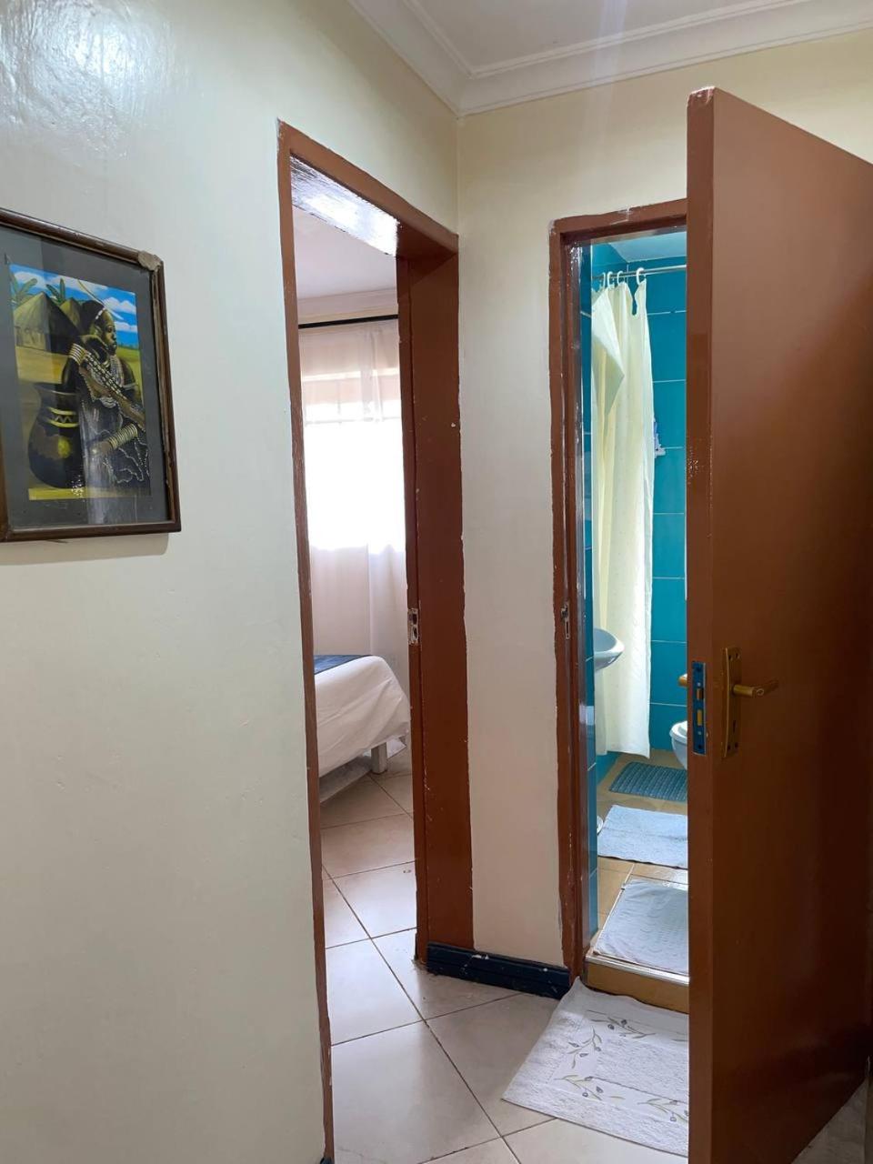 Others 3, Topside cottage, Langata