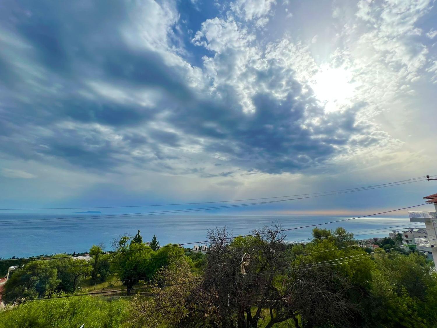 5, Rahi Room, Vlorës
