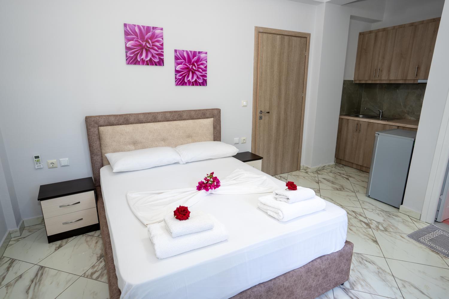 3, Sonils Villa, Sarandës