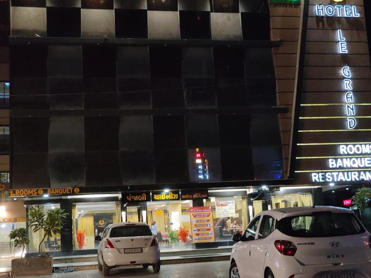 3, Hotel Lee Grand, Banas Kantha
