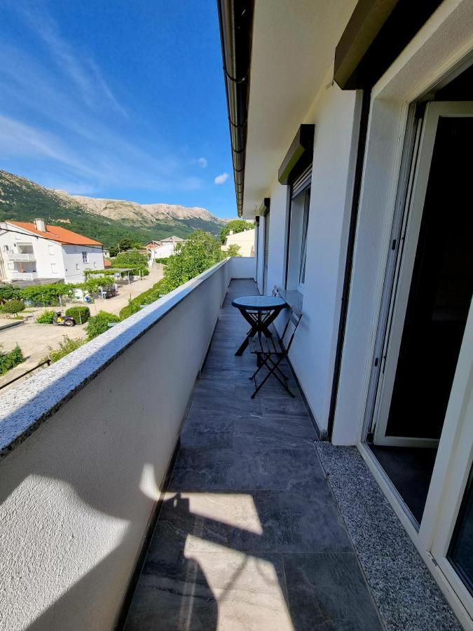 5, ARA-IVANKA, Baška