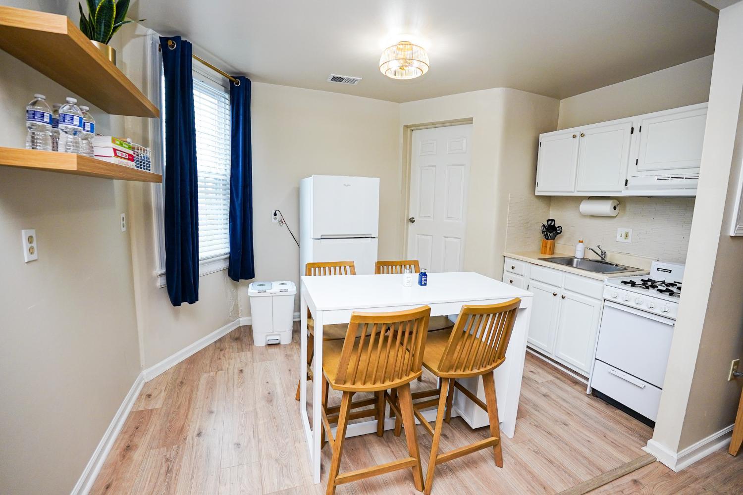 3, Capitol Hill Apartment, District of Columbia