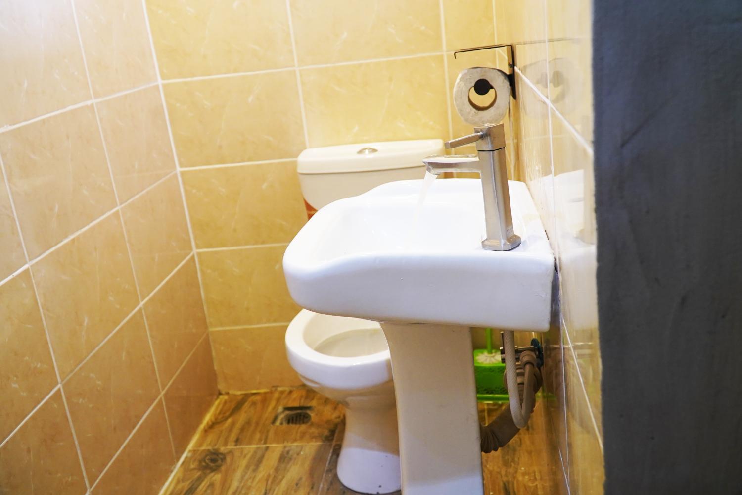 Bathroom 5, My Heritage Place, Eti-Osa