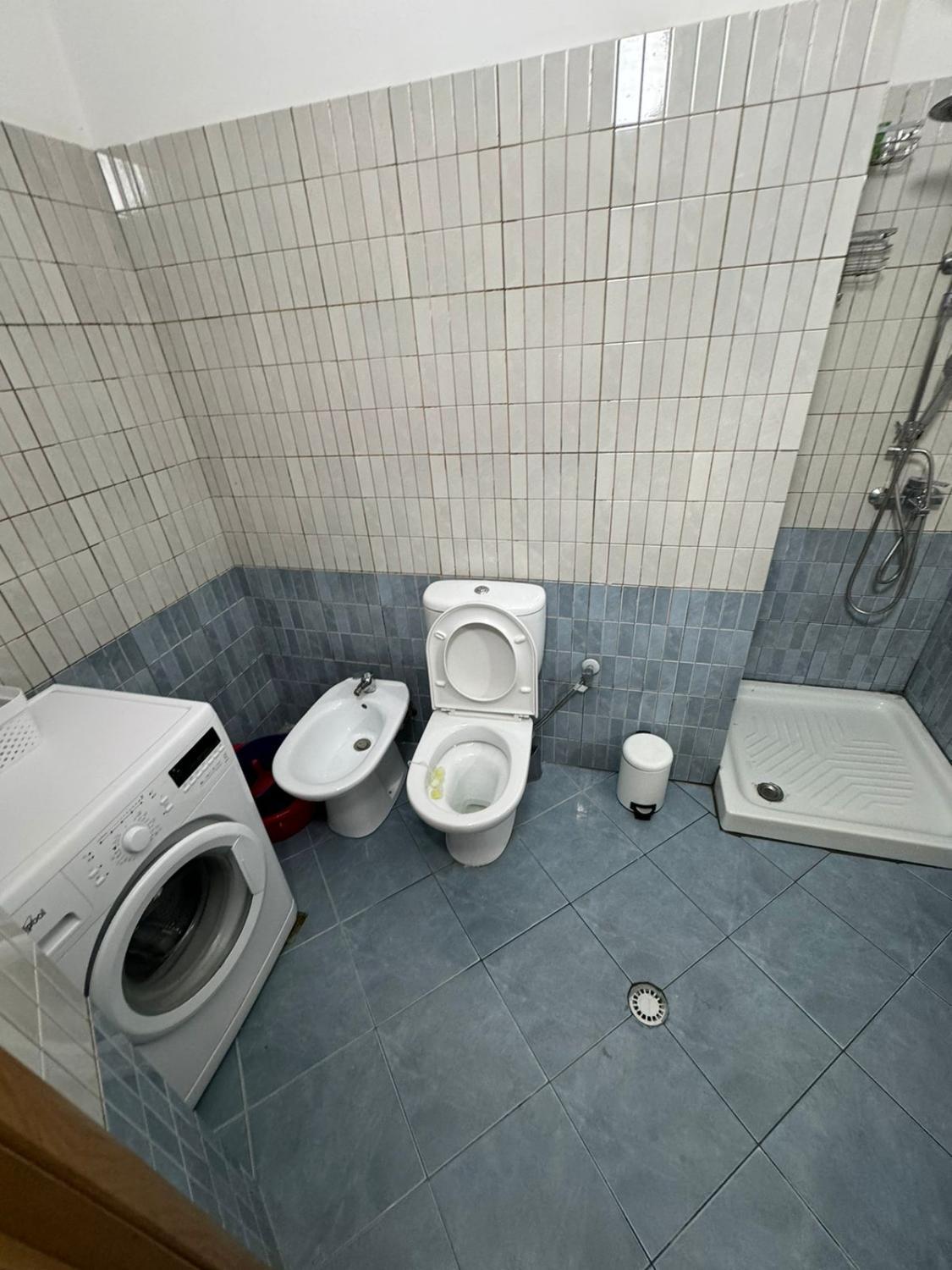 2, Summer Apartments, Kavajës