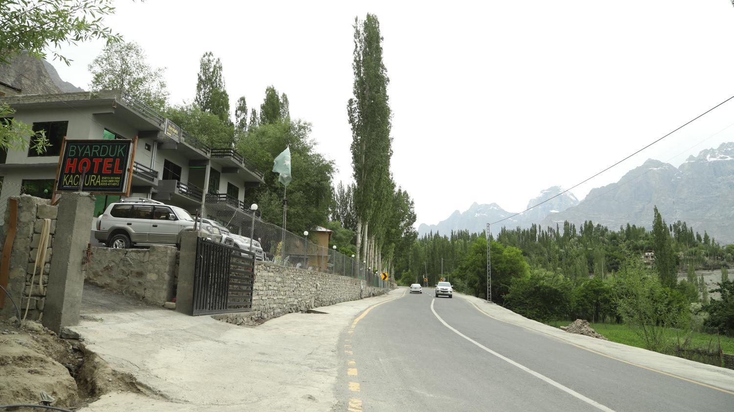 View 3, Byarduk hotel kachura, Northern Areas