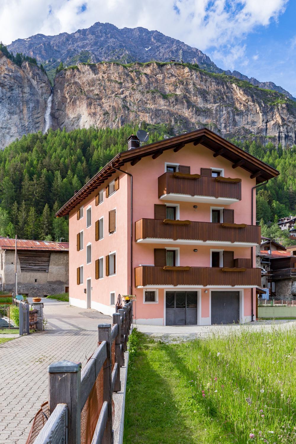 3, Baita La Cascata, Sondrio