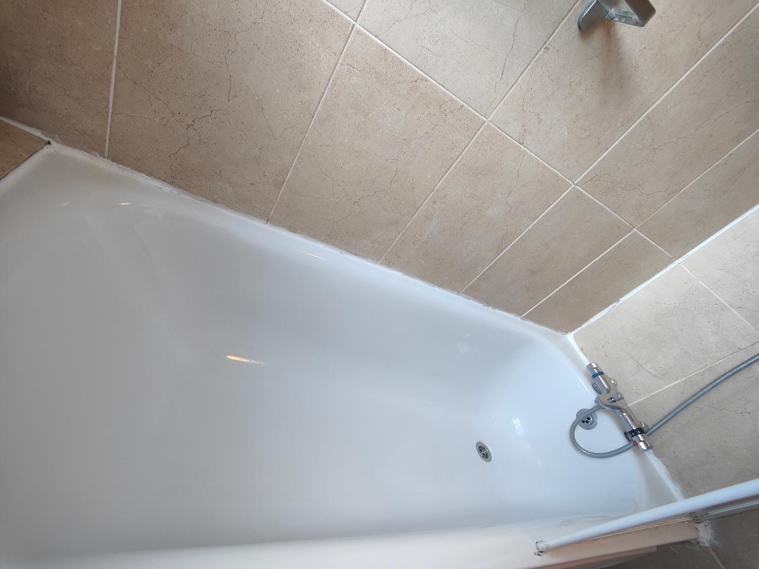 5, Elegant King Bed Get Away, London