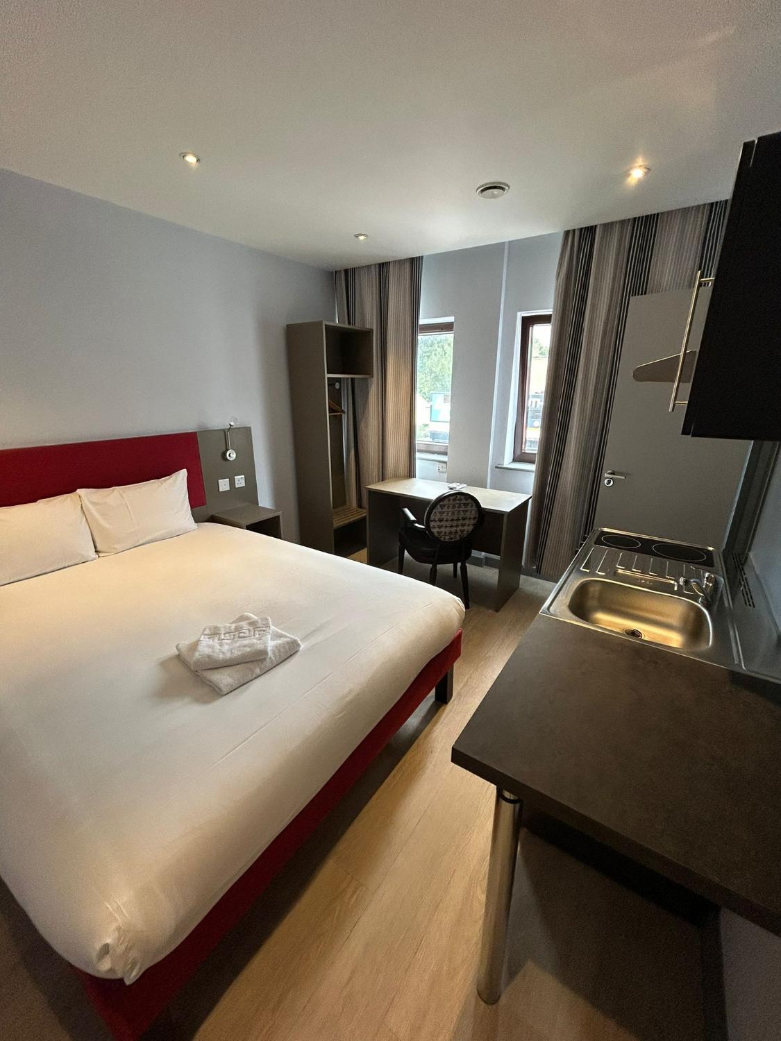2, London Walthamstow Hotel, London