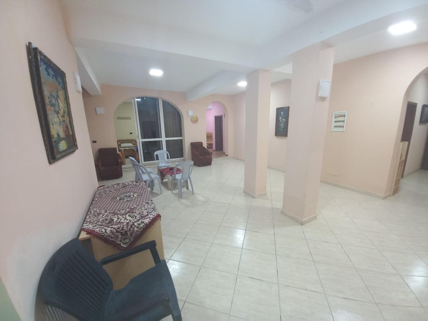2, Miri Hostel, Tepelenës