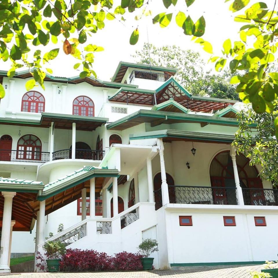 4, Lakma Holidays, Warakapola