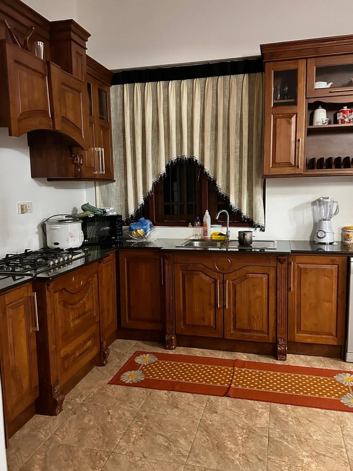 2, Luxury Ground floor house to rent - TOURIST ONLY, Mahawewa