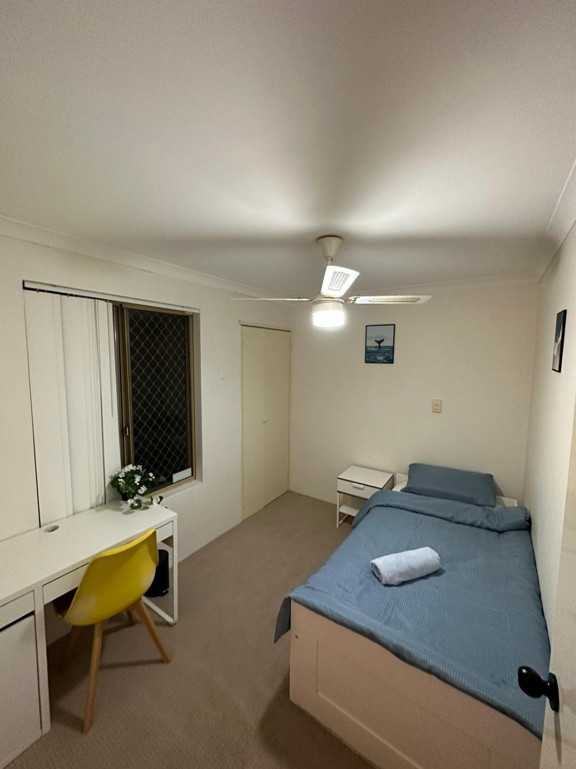 4, Cannington Share House - near shopping mall and public transport, Canning