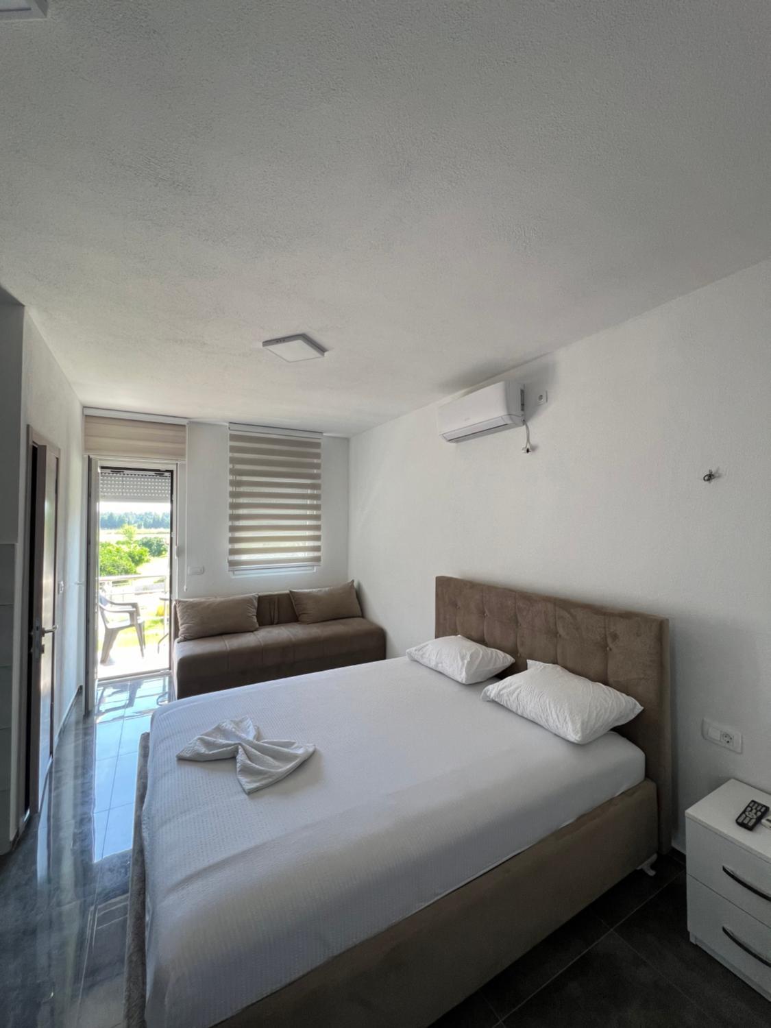 3, Studio Apartmani Ulcinj