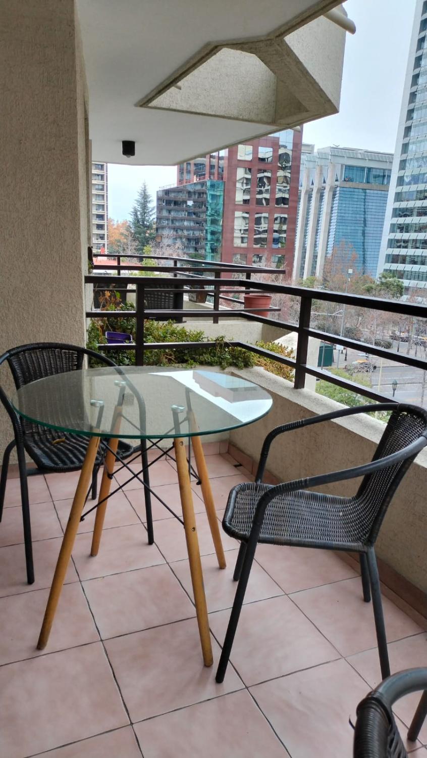 5, Acogedor departamento el golf, Santiago