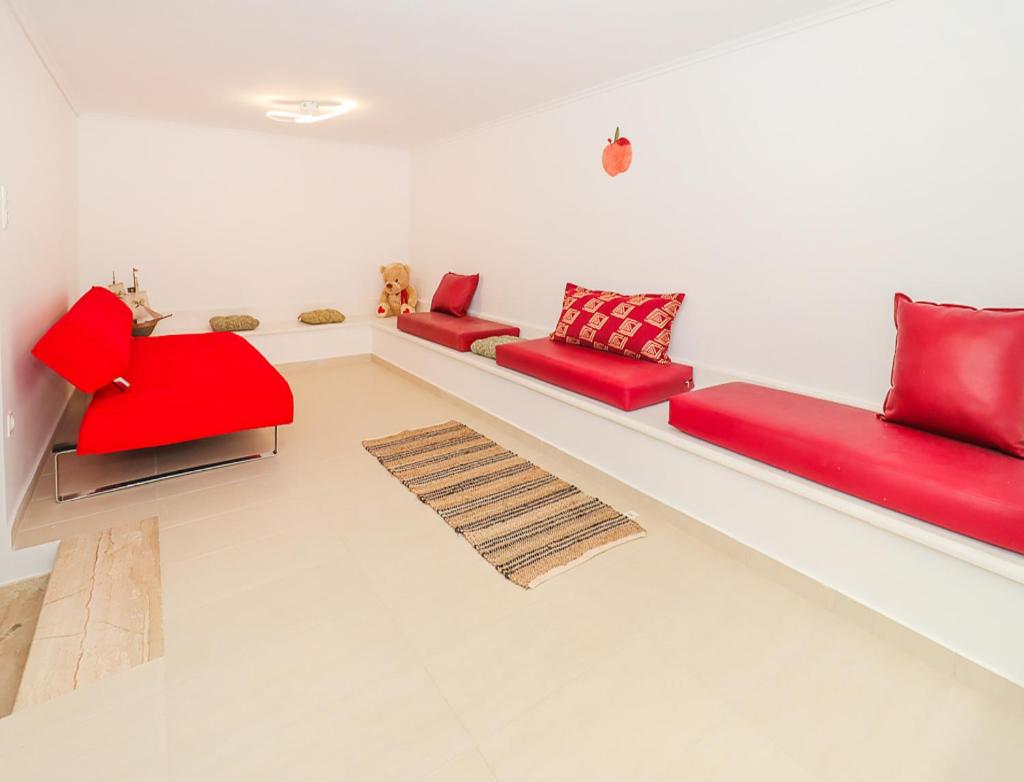 4, Luxurious 4-Bedroom Villa Anya with Private Pool in Kassandra, Halkidiki, Central Macedonia