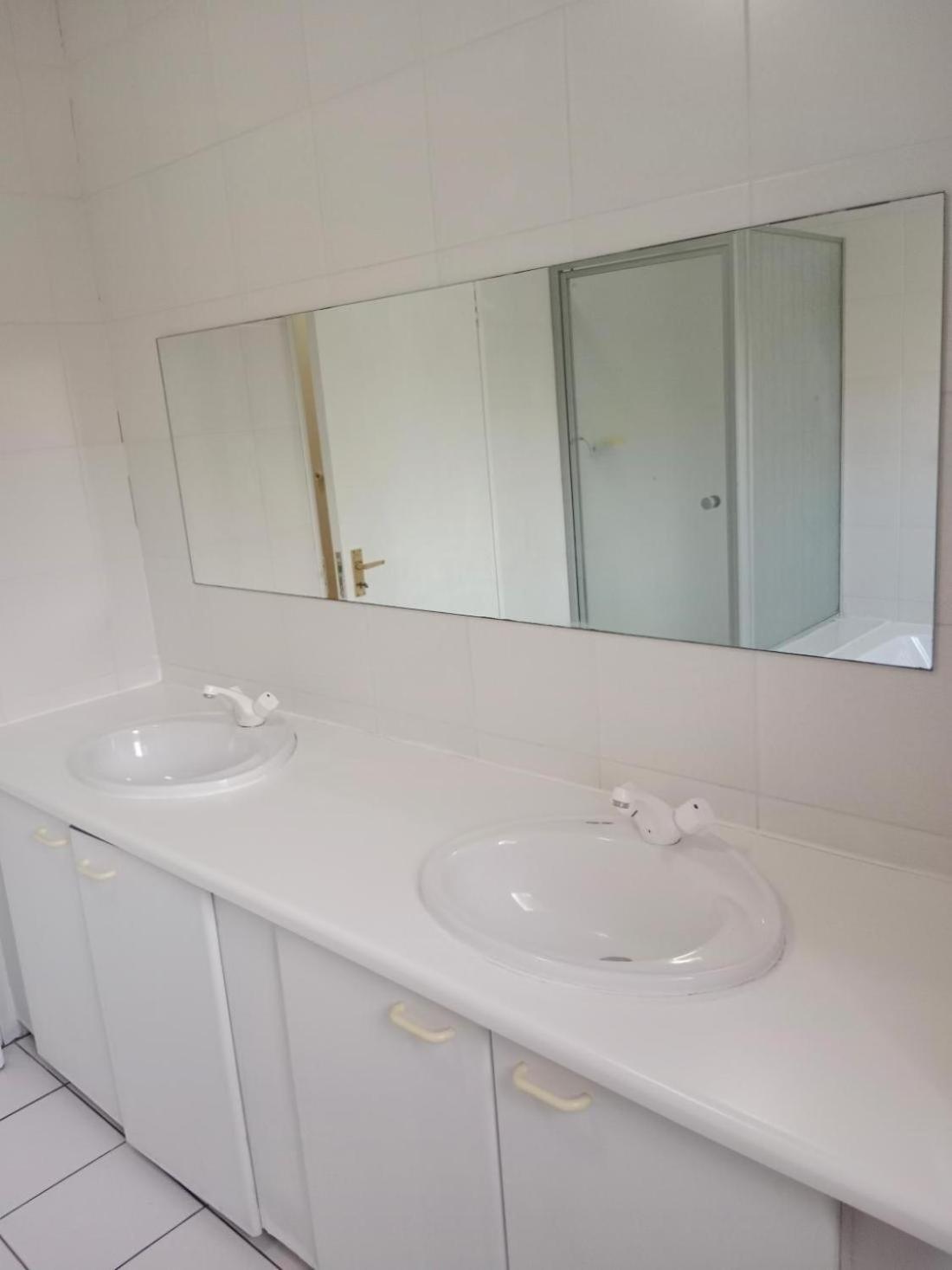 Bathroom 2, Room in Guest room - A home away from home, City of Johannesburg