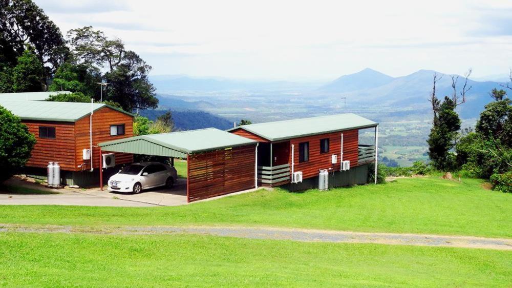 3, Mountain Edge Escape, Mirani
