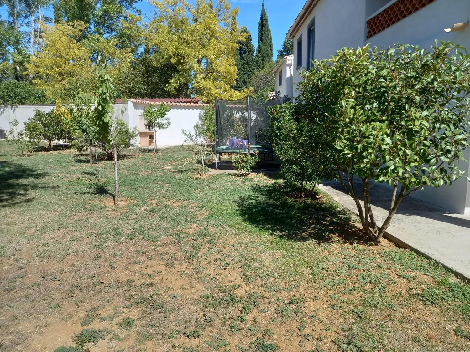 Garden 4, Villa charmante a Villecroze avec piscine privee, Var