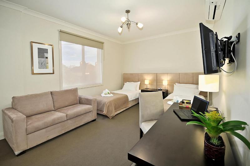 2, Executive Rooms in Brunswick Do not use, Moreland - Brunswick