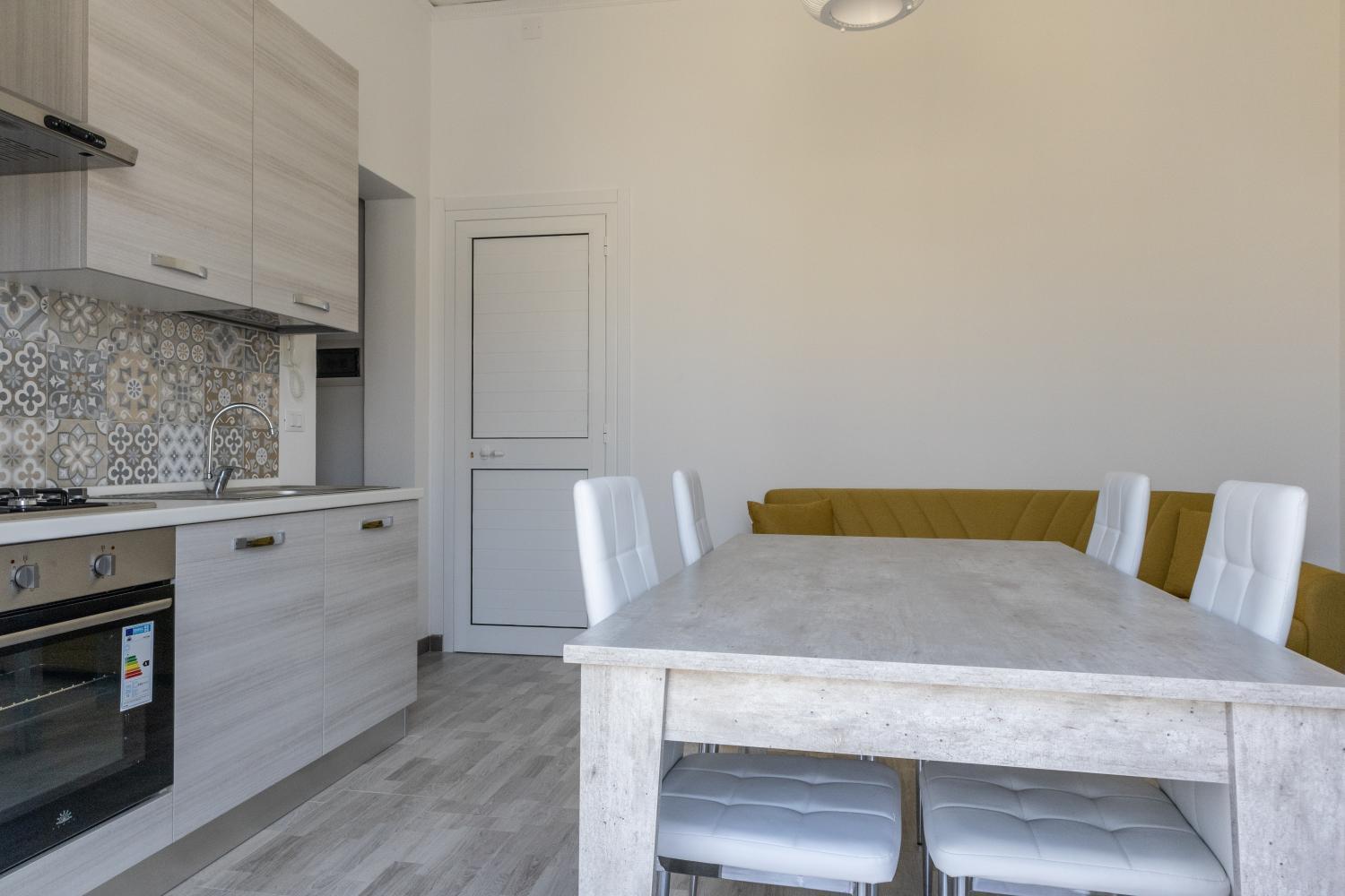 Kitchen 3, Grecale, Trapani