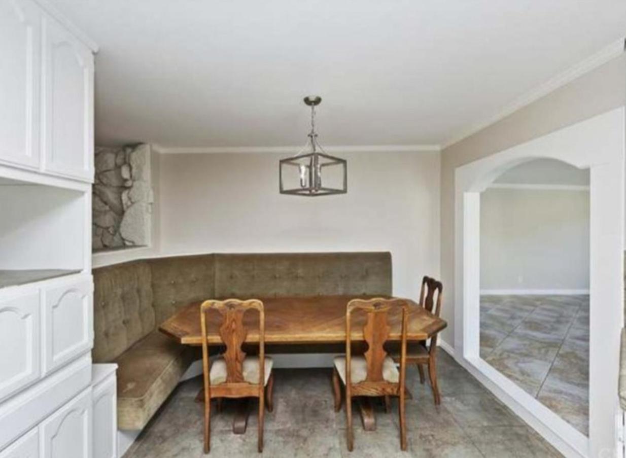5, Comfortable room in gorgeous pool home!, San Bernardino