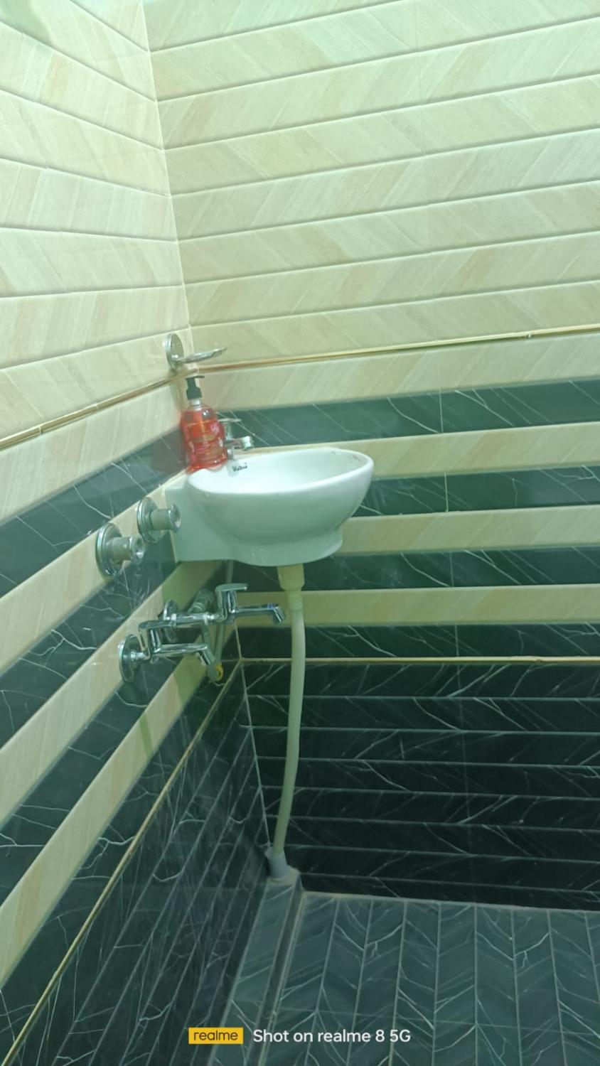 Bathroom 5, Hanumat Homestay, Faizabad