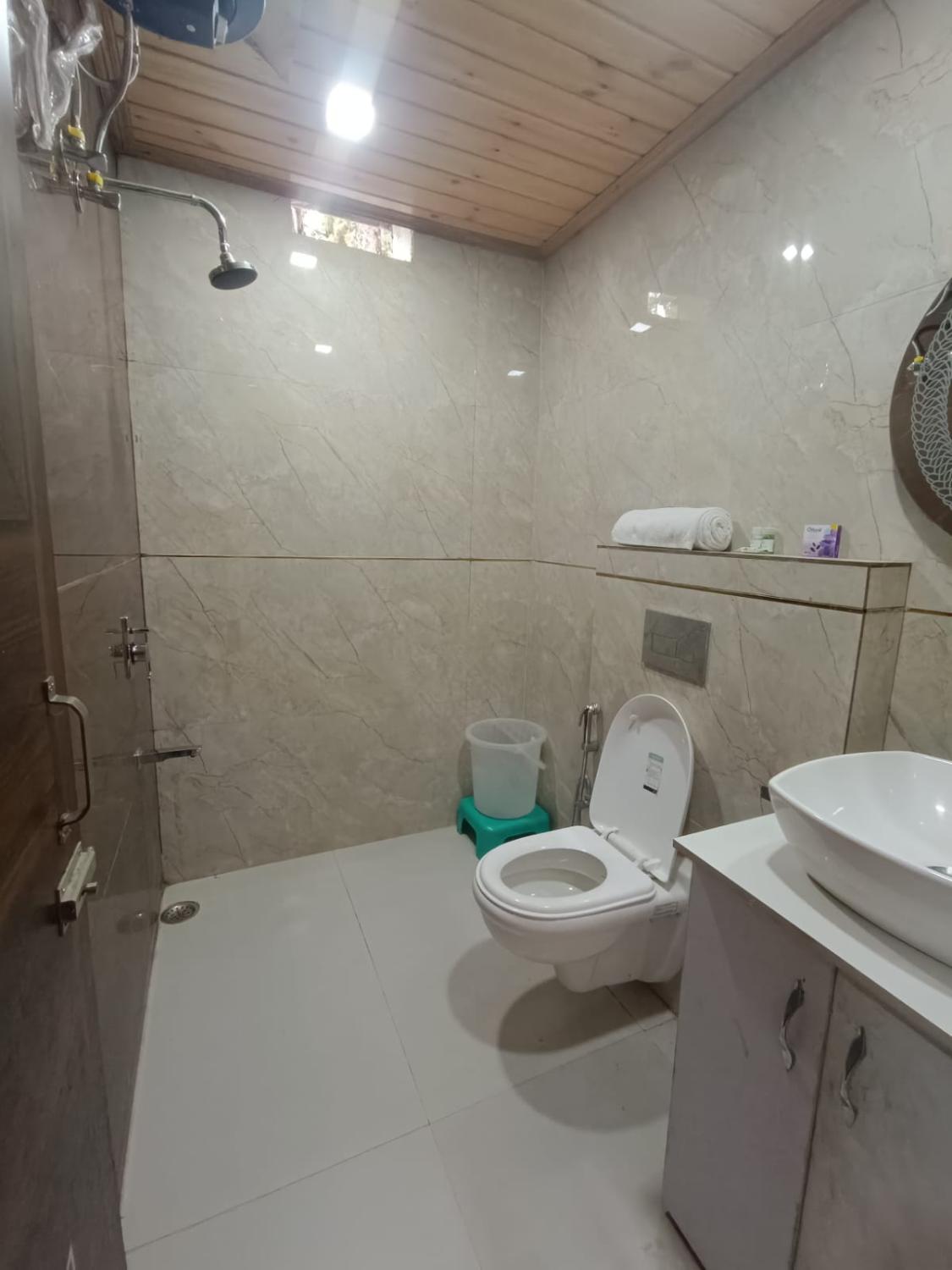 Bathroom, Abodes Elegant Hill's Mussoorie, Dehradun