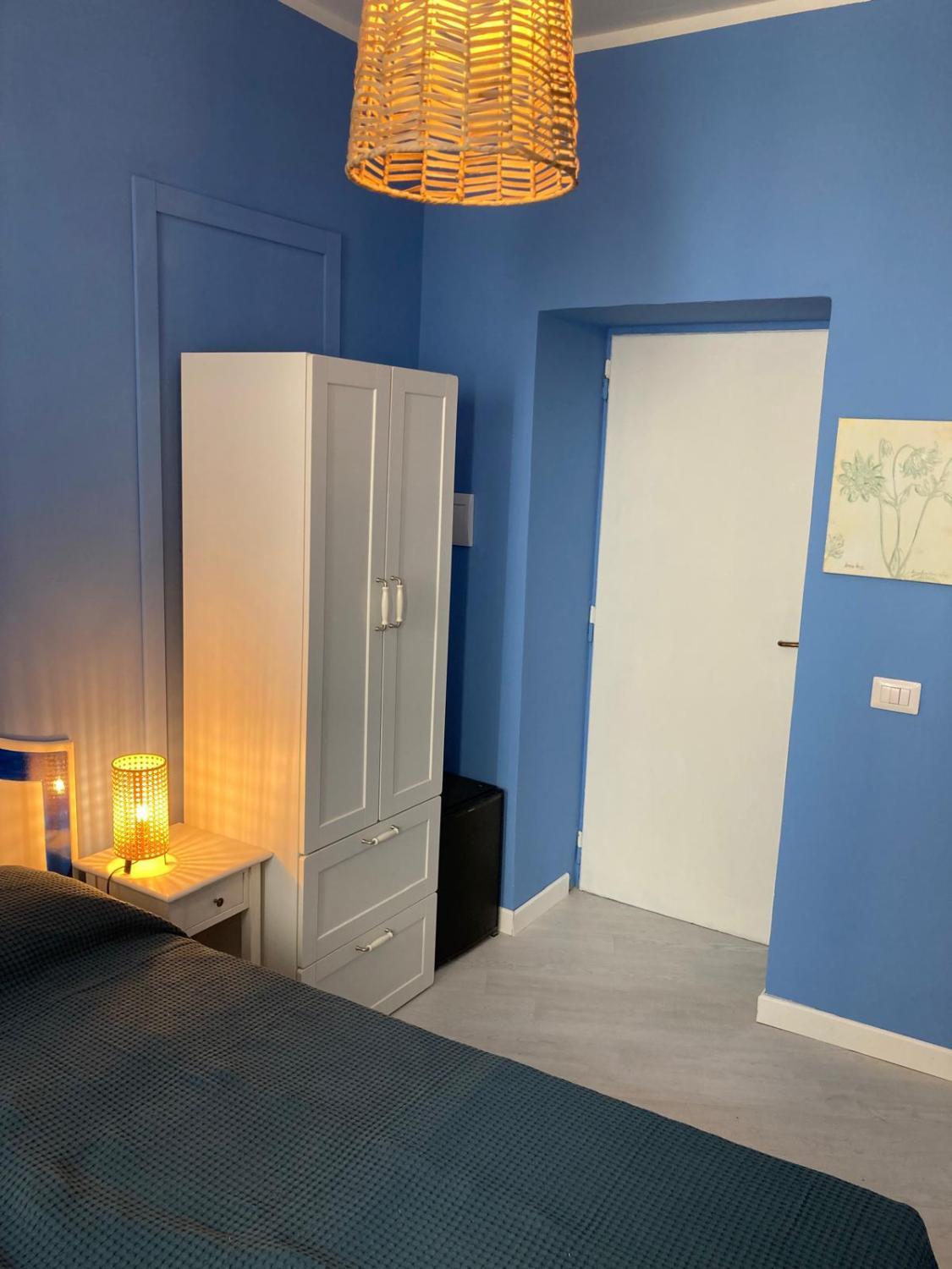 5, Al Mari Suites, Latina