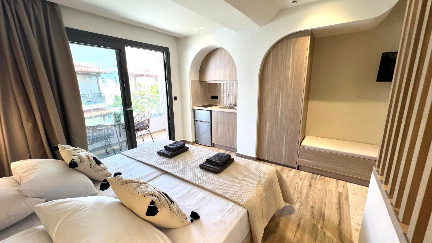 4, Roula Kotsonis Superior Apartments A, Ionian Islands