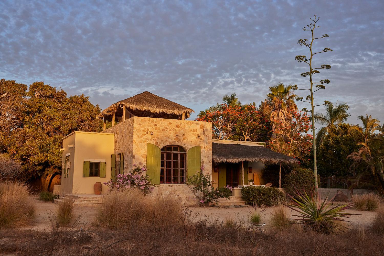 2, Casa Piedra - Close To The Beach!, La Paz