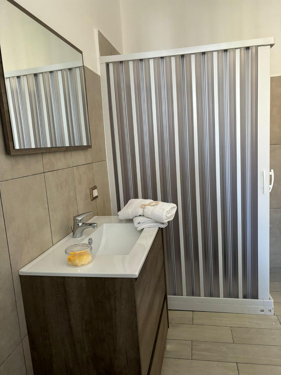 5, Nammore Room, Napoli