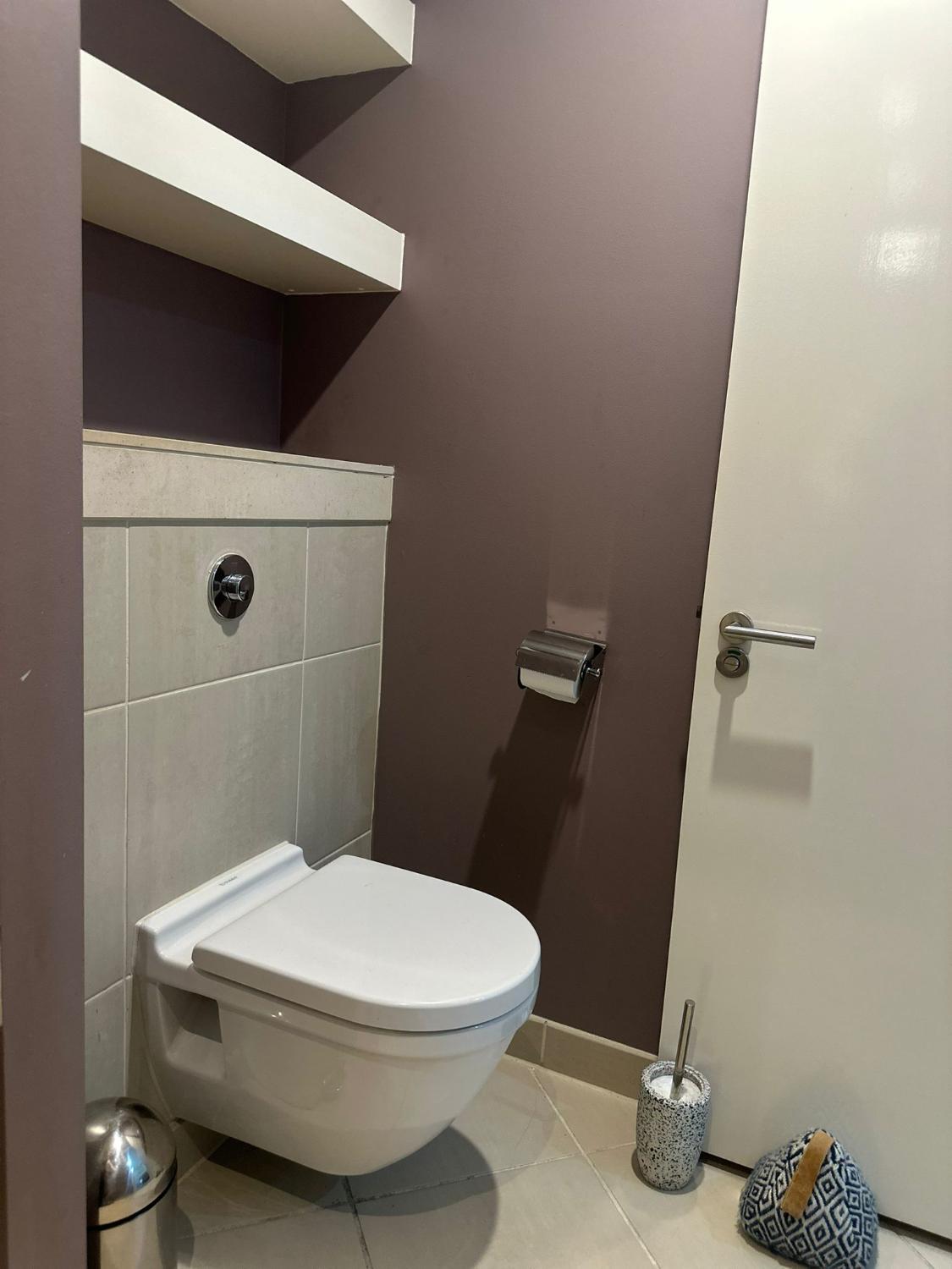 Bathroom 3, Lakes 2 Bedroom Shared Apartment In Canary Wharf With Private Bathrooms, London