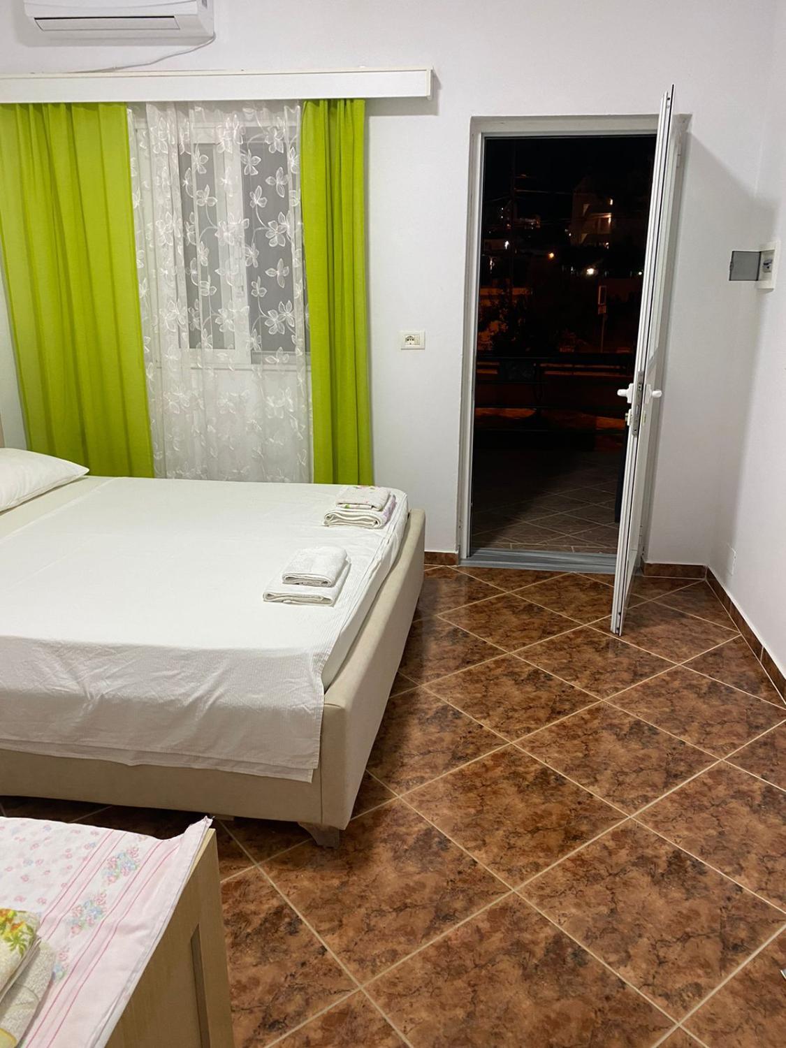 5, Paolo Apartments Ksamil, Sarandës