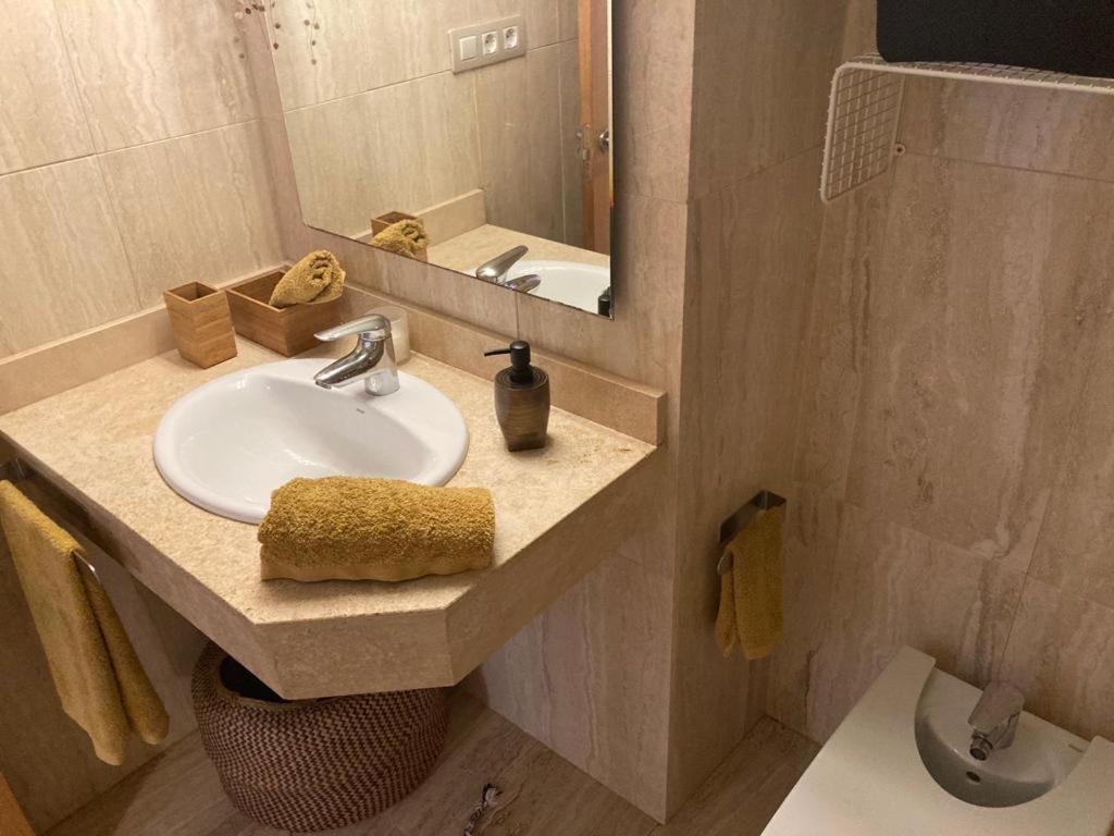 4, Central Suites Marina - Guest list to Clubs included, Baleares