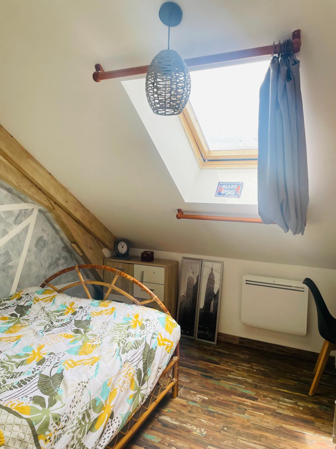 2, Chekina room, Sarthe