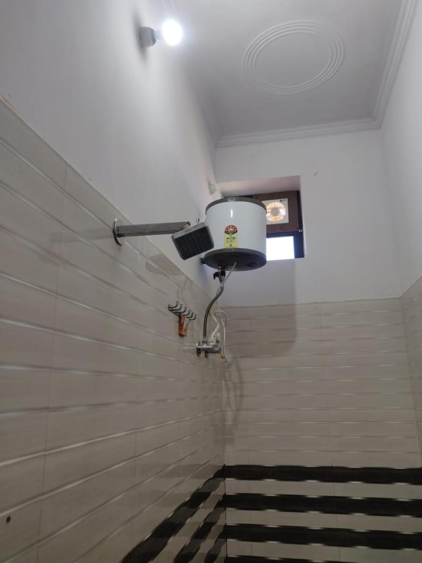 4, Paradise Guest House, Sikar