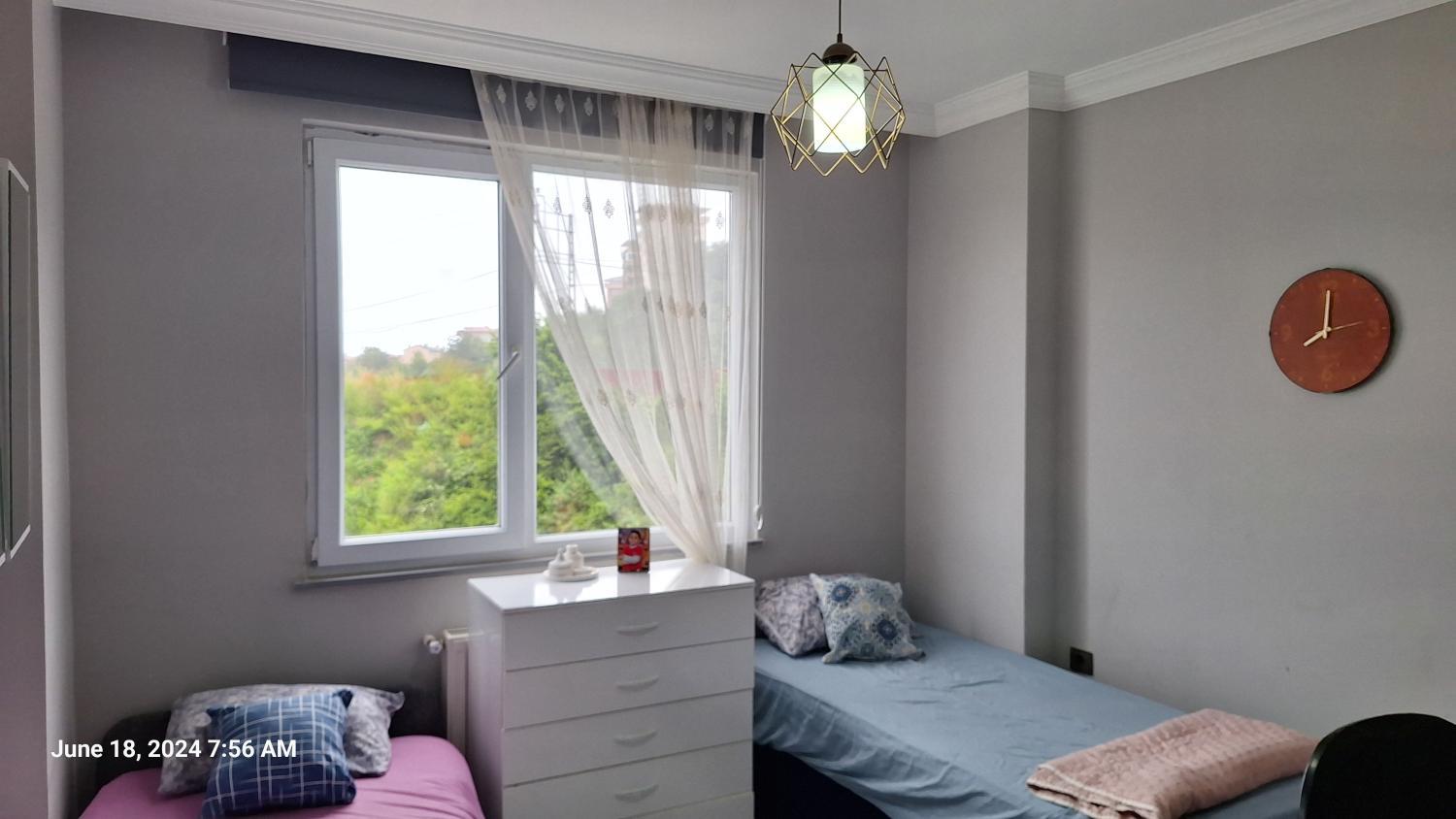 2, female only غرفة من منزل مشترك, Yomra
