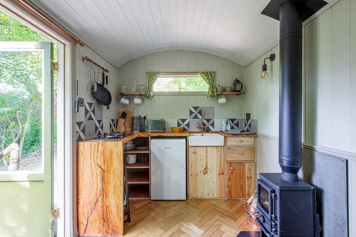 Kitchen 2, Pepperscombe Cottages & Glamping, West Sussex