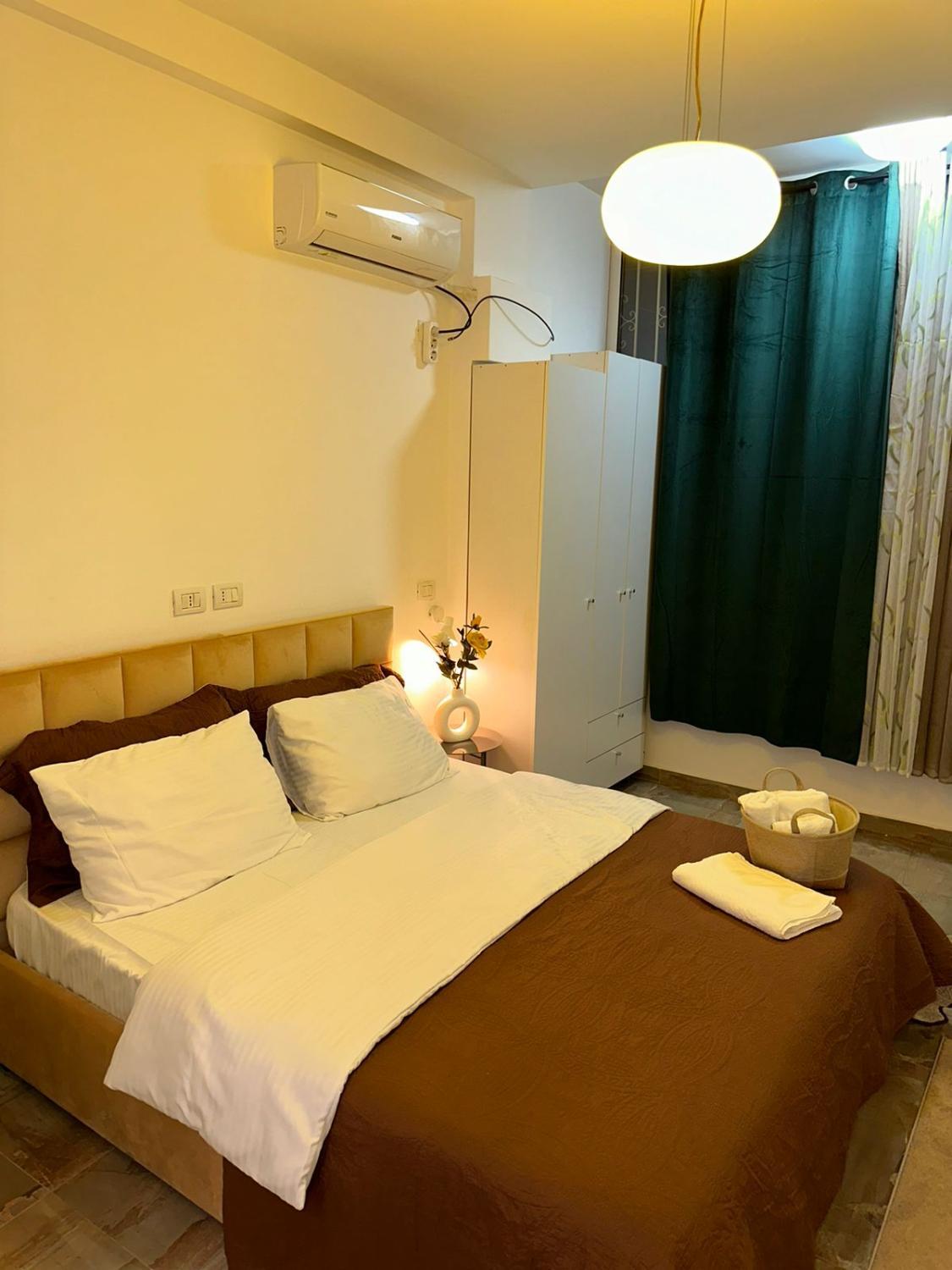 5, Serenite Haven Retreat, Tiranës