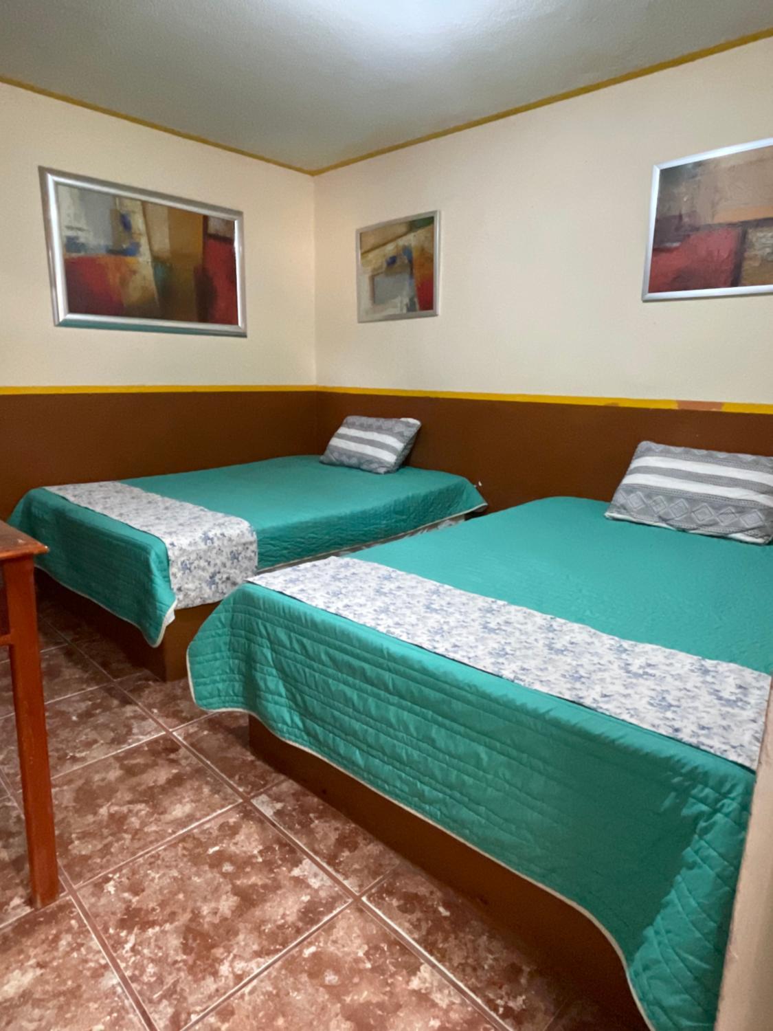 2, Hostal de Atocha, Fresnillo