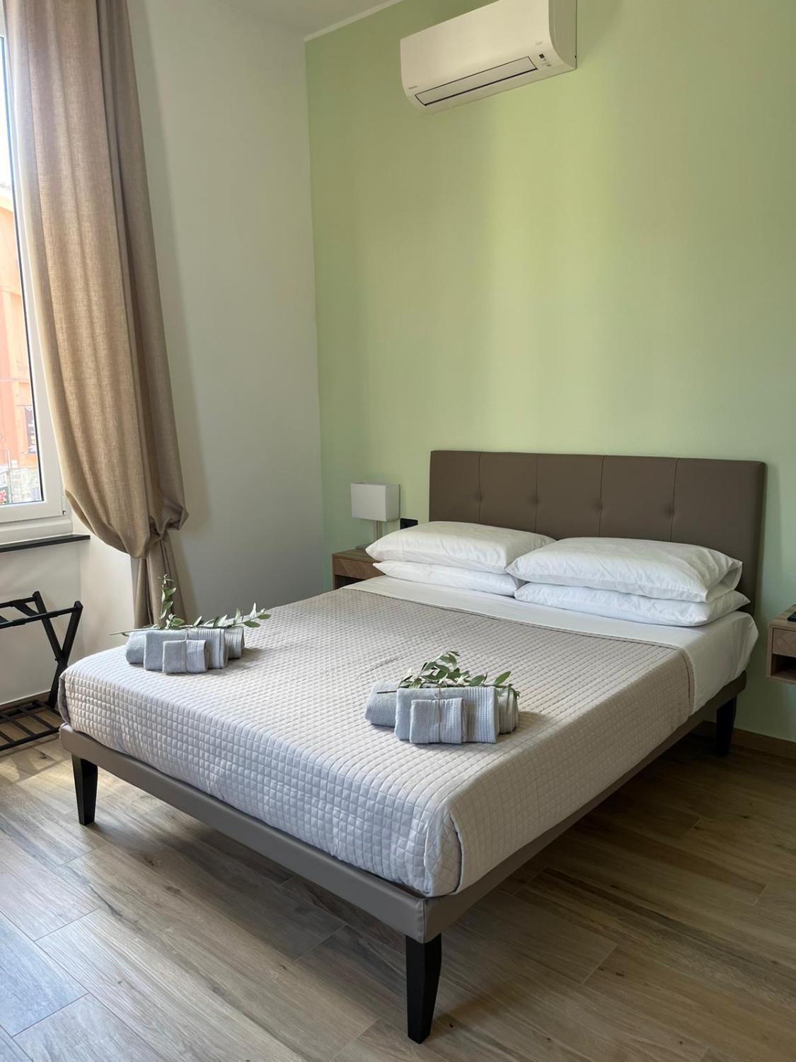 5, Ulivo House, Genova