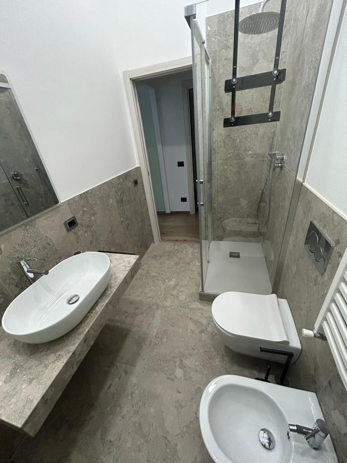 4, Ulivo House, Genova